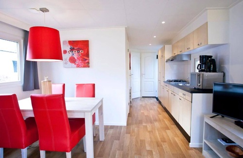 Schaarsbergen House | Beautiful apartment in villa for 4 people with WIFI, pool, TV and terrace