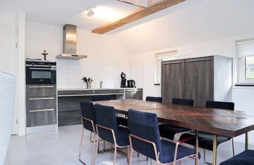 Municipality of Arnhem House | Beautiful apartment in villa for 6 people with WIFI, pool, TV and terrace