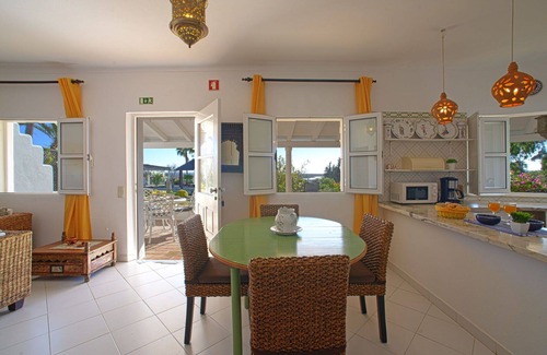 Luz de Tavira House | Beautiful apartment in villa for 4 people with WIFI, pool, TV and terrace
