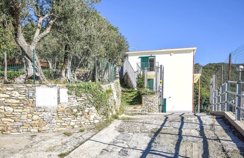 Recco Apartment | Beautiful apartment in Recco with WiFi