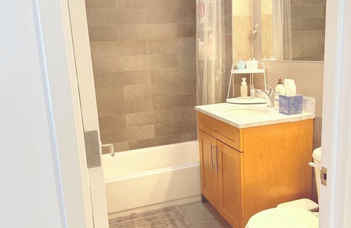Fort George Apartment | Beautiful Apartment in Upper Manhattan