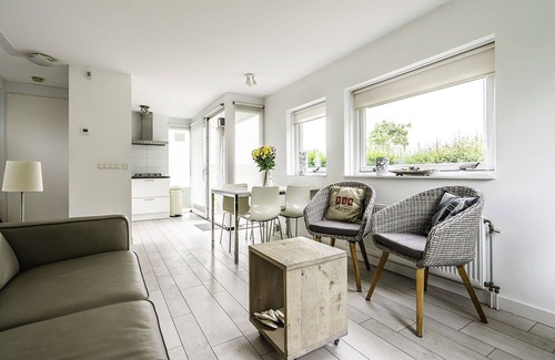 Municipality of Vlissingen House | Beautiful apartment in villa for 4 people with WIFI, TV, terrace and pets allowed