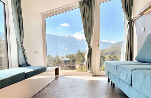 Imst House | Beautiful apartment in villa for 4 guests with A/C, TV, terrace and pets allowed