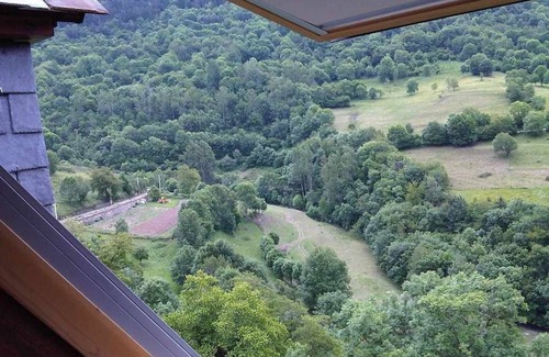 Vilac Apartment | BEAUTIFUL APARTMENT IN VILAC 10 KM BAQUEIRA BERET 6D, WIFI SPECTACULAR VIEWS