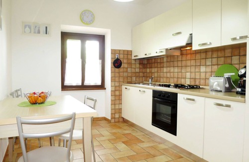 Caprarola Villa | Beautiful apartment in villa for 7 people with WIFI, pool, TV, terrace, pets allowed and parking