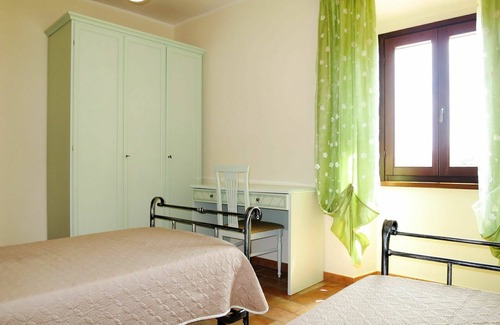 Caprarola Villa | Beautiful apartment in villa for 7 people with WIFI, pool, TV, terrace, pets allowed and parking