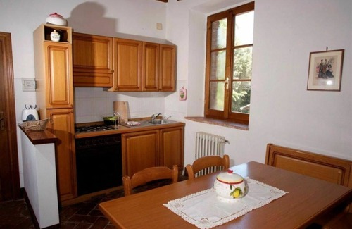 Lucignano Apartment | Beautiful apartment for 2 guests with WIFI, pool and panoramic view, close to Montepulciano