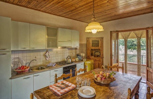 Montaione Apartment | Beautiful apartment for 6 people with pool, WIFI, veranda and panoramic view, close to San Gimig.