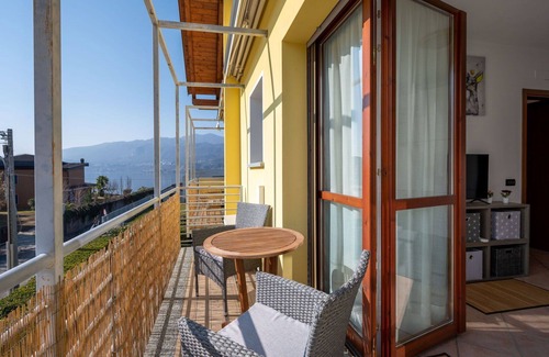 Brolo Apartment | Beautiful apartment for 5 guests with pool, WIFI, TV, terrace and pets allowed