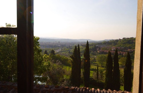 Poggiarello Villa | Beautiful apartment in villa with pool, WIFI, TV, patio and panoramic view, close to San Gimignano