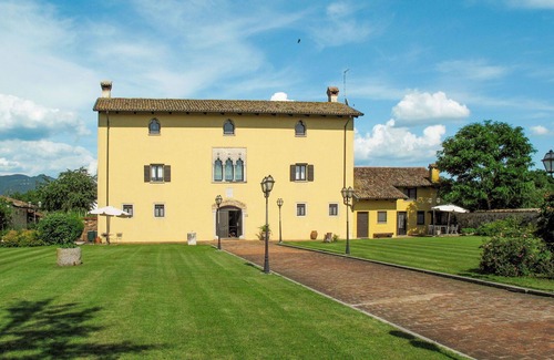 Povoletto House | Beautiful apartment in villa for 4 people with A/C, pool, WIFI, TV and terrace