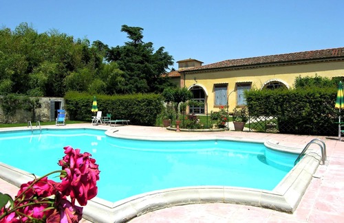 Scarperia e San Piero Villa | Beautiful apartment in villa for 6 guests with pool, WIFI, TV and panoramic view