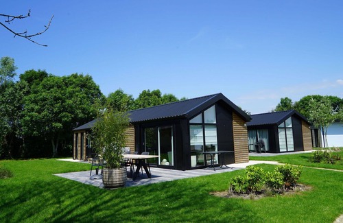 Vleteren House | Beautiful apartment in villa for 6 people with WIFI, TV and terrace