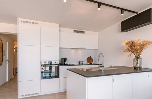Mariakerke Apartment | Beautiful apartment with sea view on top location