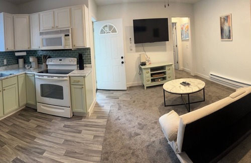 Bay City Apartment | Beautiful apartment w/AC in Bay City-Perfect for a getaway, close to downtown