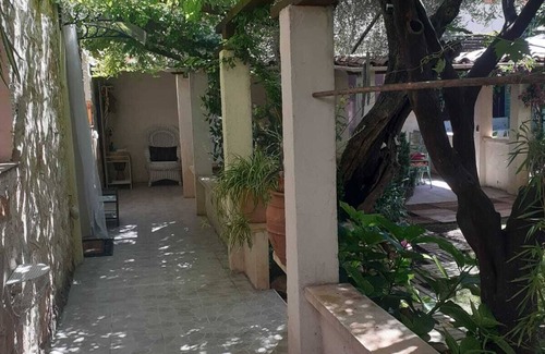 Grasse Apartment | Beautiful apartment with private garden