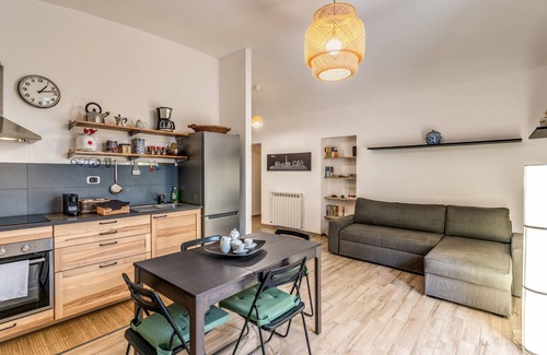 Gianicolo Apartment | Beautiful apartment with garden