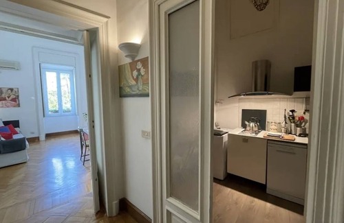 Vomero Apartment | Beautiful appartamento in Naples in piazza amedeo
