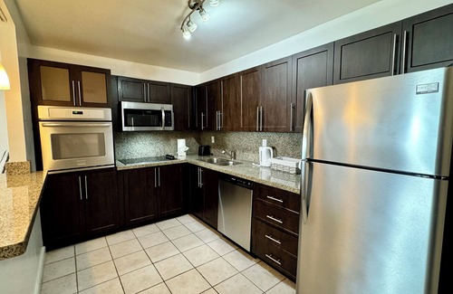 Sunny Isles Beach Condo | Beautiful Apt with Oceanview! 8th floor. Parking included