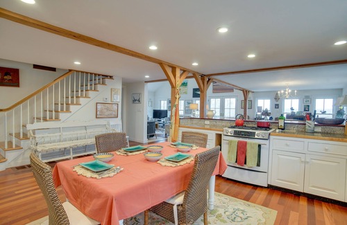 Aquinnah House | Beautiful Aquinnah Home: Ocean View, Walk to Beach