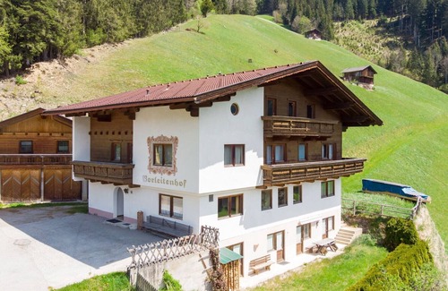 Ramsau im Zillertal House | Beautiful private villa for 21 guests with WIFI, TV, balcony, pets allowed and parking