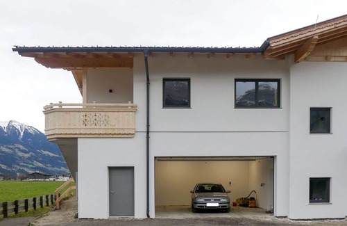Strass im Zillertal Apartment | Beautiful apartment for 4 people with WIFI, TV and balcony