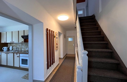 Augsdorf House | Beautiful private villa for 6 people with WIFI, TV and patio