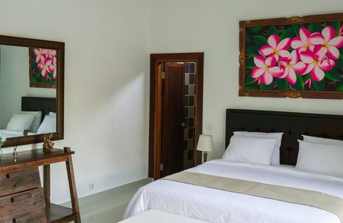 Kediri Villa | Beautiful Authentic Balinese Villa, with "homey" feeling.