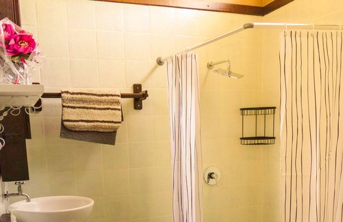 Kediri Villa | Beautiful Authentic Balinese Villa, with "homey" feeling.