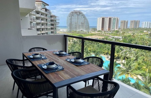 Diamante Apartment | Beautiful beach in Acapulco Diamante, Isla Residence