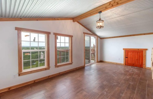 Bandera Cabin | Beautiful Bandera Cabin | Huge Deck | River Accessnn