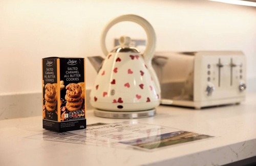 Bath House | Beautiful Bath Home - Sleeps 7, Perfect for Families or Friendship Groups