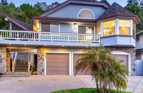 El Sobrante House | Beautiful Bay House With Valley Views Near SF/Napa