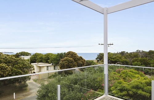 Point Lonsdale House | Beautiful Bayviews - Point Lonsdale