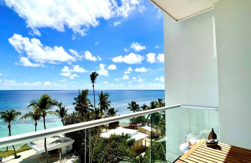 Quisqueya Apartment | Beautiful Beach Front Studio
