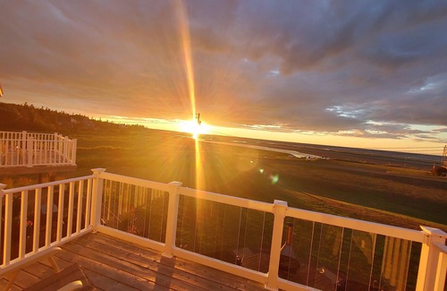 Cap-Pele Apartment | Beautiful Beach View & Sunset