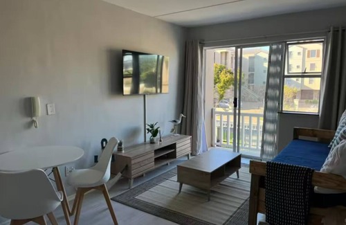 Bloubergstrand Condo | Beautiful Beach Condo Flat in Blouberg