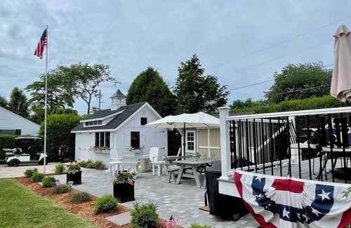 Old Lyme Cottage | Beautiful Beach cottage that you will not want to leave.