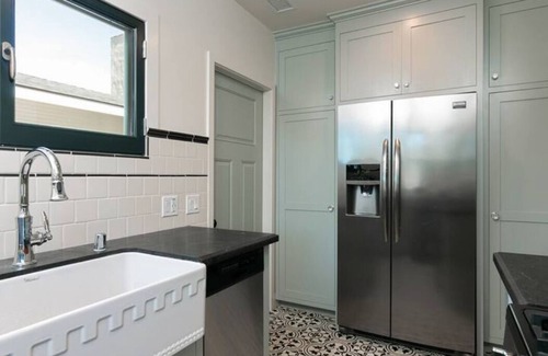 Ventura Cottage | BEAUTIFUL BEACH COTTAGE - FULLY RESTORED