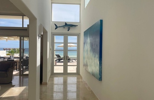 La Ribera Villa | Beautiful Beach front Villa