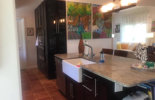 Mather Town Cottage | Beautiful Beach Front Villa