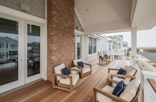 Stone Harbor House | Beautiful Beach House with year-round heated pool