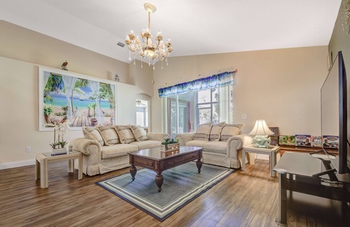 West Melbourne House | Beautiful Beach Home w/lakeview, near Disneyworld