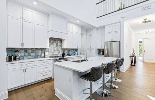 Fort Pierce House | Beautiful Beach House w/Private Pool & Lanai + BBQ Grills | Pet‑Friendly 🌴