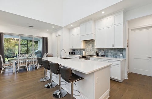 Fort Pierce House | Beautiful Beach House w/Private Pool & Lanai + BBQ Grills | Pet‑Friendly 🌴