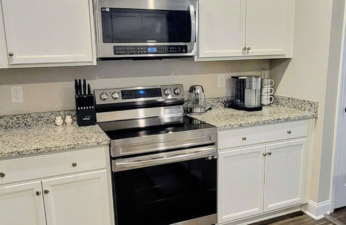 Sunset Beach House | Beautiful beach themed 4-bedroom home in gorgeous Sunset Beach
