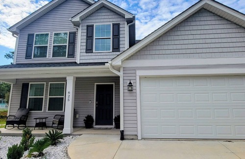 Sunset Beach House | Beautiful beach themed 4-bedroom home in gorgeous Sunset Beach