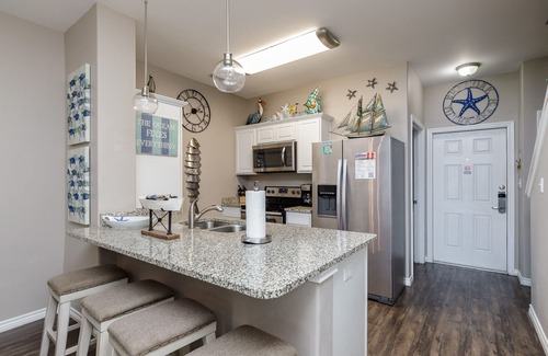 Corpus Christi House | Beautiful Beach Townhome w/2 Heated Pools & a Playground, Steps from the Sand