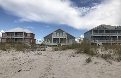 Morgantown House | Beautiful beachfront property, single family home