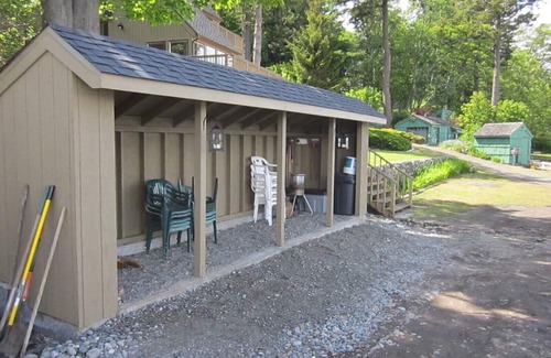 Lummi Island House | Beautiful Beachfront Home with Panoramic Views of Puget Sound